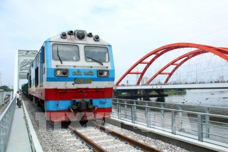 Cầu đường sắt Bình Lợi mới chính thức thông tuyến