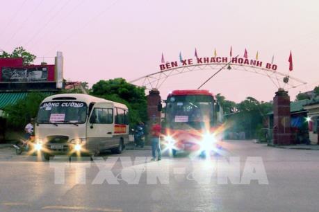 Khai trương tuyến xe buýt chở giáo viên ở hai xã vùng cao Quảng Ninh