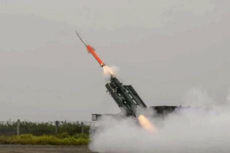 Ấn Độ thử thành công tên lửa không đối không tự chế tạo