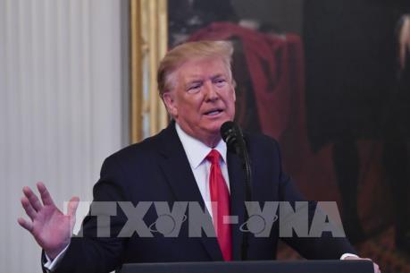 Tổng thống Mỹ và chính quyền bang Calfornia bước vào cuộc chiến về xe "Xanh"