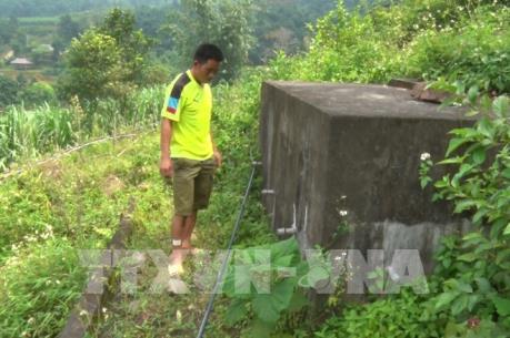 Người dân vùng cao Hòa Bình "khát" nước sạch