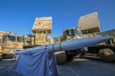 Iran phô diễn năng lực quân sự tiên tiến