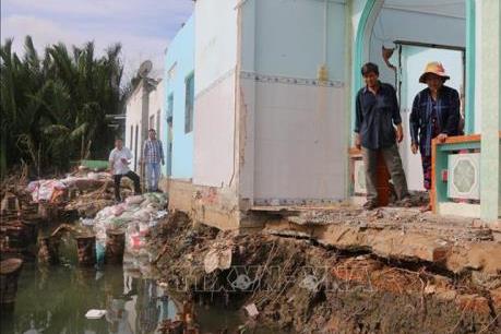 Long An công bố tình trạng khẩn cấp sạt lở bờ sông Cần Giuộc