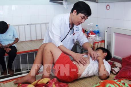 Làm gì khi trẻ bị sốt xuất huyết?