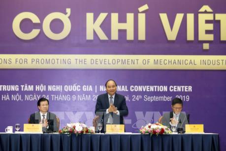 Thủ tướng: Tạo dựng thị trường cho doanh nghiệp cơ khí phát triển