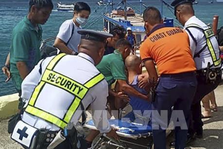 Chìm thuyền rồng tại Philippines