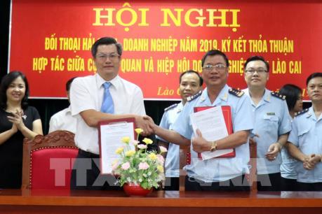 Đối thoại gỡ khó khăn cho doanh nghiệp xuất khẩu ở Lào Cai