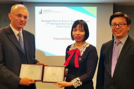 Vietcombank tiếp tục được bình chọn là Ngân hàng mạnh nhất Việt Nam