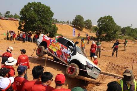 Khai mạc Giải đua xe ô tô địa hình Việt Nam PVOIL CUP 2019