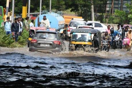 Lũ lụt hoành hành Ấn Độ, hàng chục người thiệt mạng