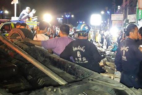 Thái Lan: Tai nạn giao thông nghiêm trọng khiến 13 người thiệt mạng