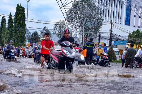 Học sinh Cần Thơ vẫn phải nghỉ học do triều cường cao