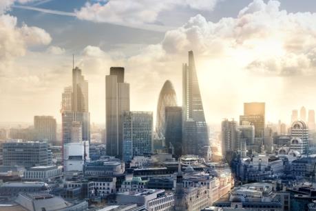 Mảng dịch vụ tài chính của Anh sụt giảm mạnh vì nguy cơ Brexit "cứng"