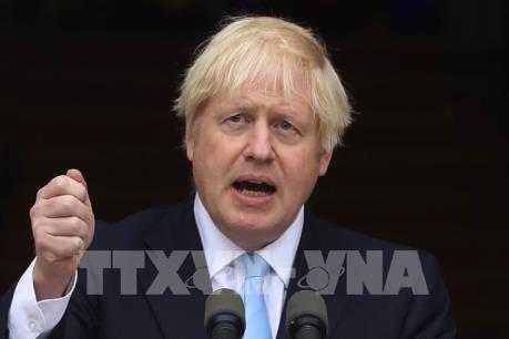 Thủ tướng Anh đề xuất giải pháp lập trạm cấp phép hải quan sau Brexit