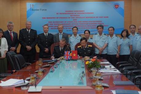 Hải quan Việt Nam hợp tác với Cơ quan Bảo vệ biên giới Vương Quốc Anh
