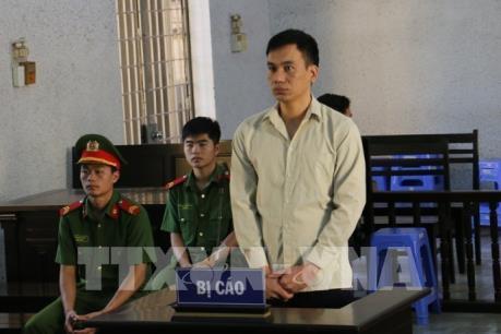 Giả danh cán bộ công an để lừa đảo chiếm đoạt tài sản