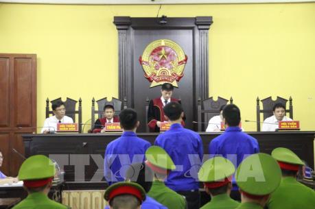 Hoãn phiên tòa xét xử nguyên cán bộ công an trộm vật chứng