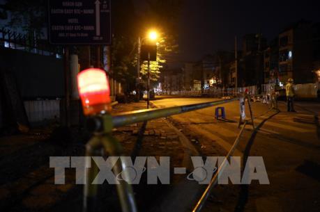 Phân luồng giao thông phố Quốc Tử Giám phục vụ thi công ga ngầm đường sắt đô thị