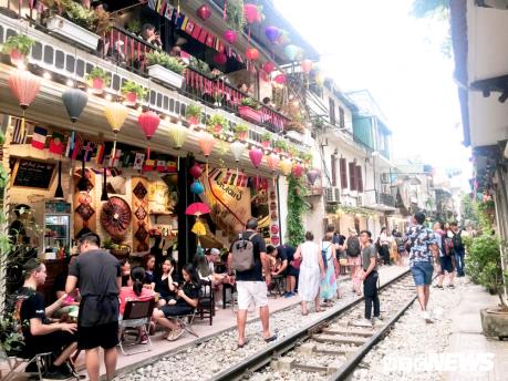 Bộ VHTTDL: Cà phê đường tàu là tự phát chứ không phải điểm du lịch