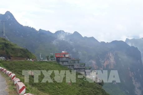 Hà Giang báo cáo Thủ tướng về công trình trái phép ở đèo Mã Pì Lèng