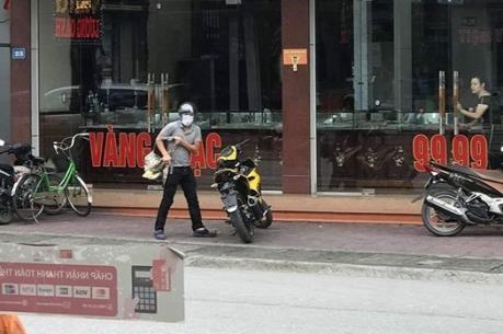 Dùng súng cướp tiệm vàng ở thị xã Đông Triều