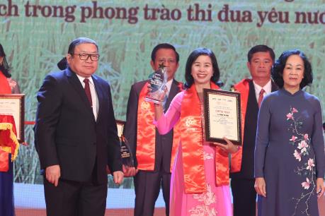 Tôn vinh 63 nông dân Việt Nam xuất sắc 2019