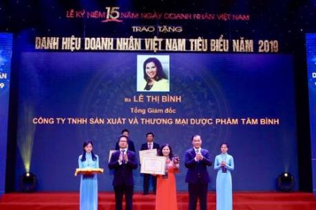 Dược phẩm Tâm Bình được vinh danh 100 doanh nhân Việt Nam tiêu biểu 2019