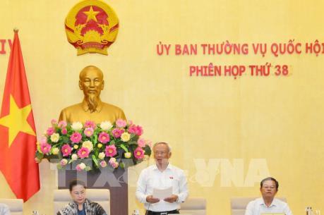 Thông qua 3 Nghị quyết về sắp xếp đơn vị hành chính
