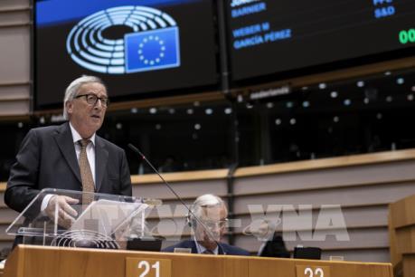 Lãnh đạo 27 nước EU tán thành thỏa thuận mới, để ngỏ khả năng gia hạn Brexit