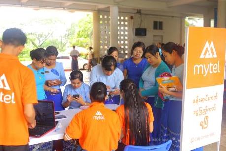 Viettel tại Myanmar nhận Giải thưởng Kinh doanh Quốc tế 2019 