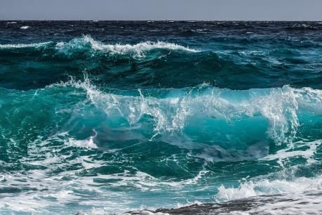 Sản xuất nhiên liệu phản lực từ nước biển