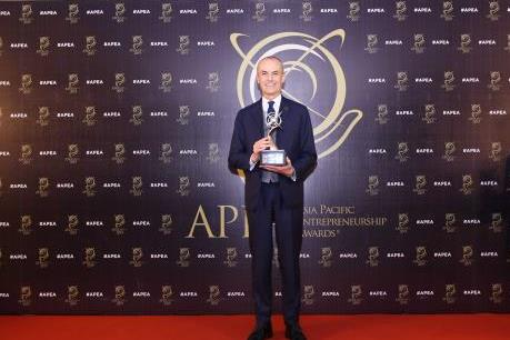 Tổng Giám đốc Piaggio Việt Nam nhận 2 giải thưởng doanh nhân 2019