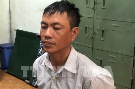 Cà Mau: Bắt khẩn cấp đối tượng vờ mua hàng để cướp tiệm vàng