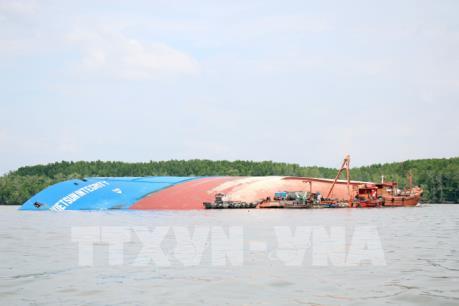 Tàu cá chìm tại chỗ sau va chạm với tàu hàng