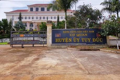 Điều tra việc Chánh Văn phòng Huyện ủy Tuy Đức hành hung nhân viên lái xe