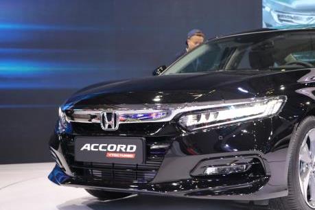 Honda Accord thế hệ thứ 10 về Việt Nam chốt giá từ 1,32 tỷ đồng