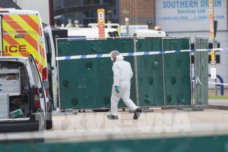 Bộ Công an phối hợp với Anh xác minh vụ 39 người chết trong xe container