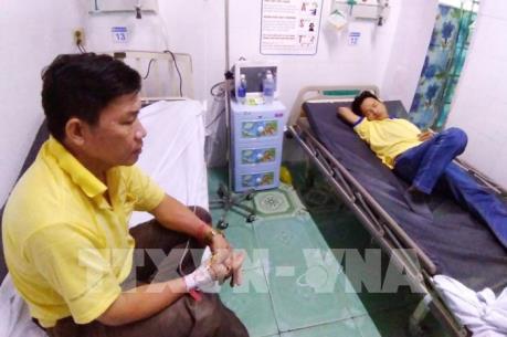 Hàng loạt công nhân nhập viện nghi ngộ độc thực phẩm tại TP. Hồ Chí Minh