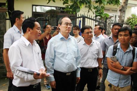 Bí thư Tp. HCM từ Hà Nội về kiểm tra công trình không phép ở quận Thủ Đức