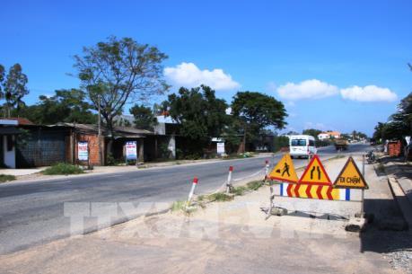 Thực hiện nghiêm việc bảo hành Quốc lộ 1 và đường Hồ Chí Minh