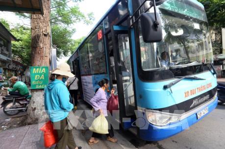 Lưu ý phòng dịch COVID-19 khi đi phương tiện giao thông công cộng