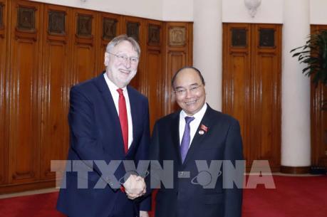 Thủ tướng Nguyễn Xuân Phúc tiếp Đoàn Ủy ban Thương mại quốc tế Nghị viện châu Âu