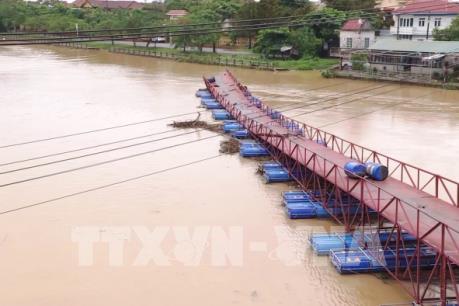Giao thông tại Quảng Bình bị ảnh hưởng nặng nề do mưa lớn