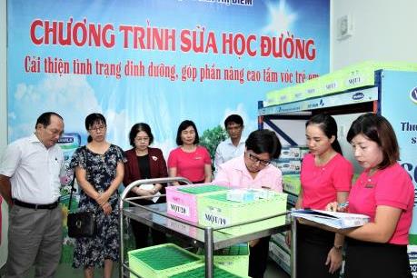 Hơn 300.000 trẻ em ở Tp. Hồ Chí Minh chính thức thụ hưởng sữa học đường 