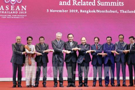 Thủ tướng Nguyễn Xuân Phúc dự Phiên khai mạc Hội nghị Cấp cao ASEAN 35