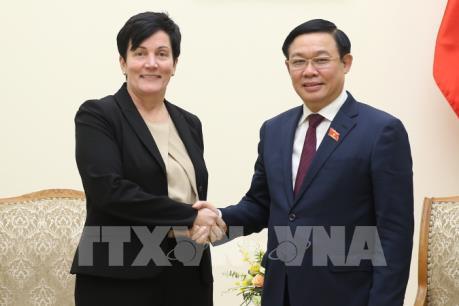 Phó Thủ tướng: Khuyến khích IFC mua cổ phần các ngân hàng thương mại lớn