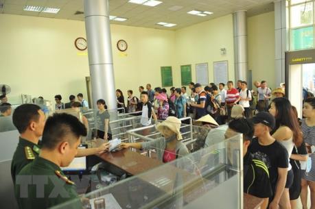 Cảnh báo rủi ro khi xuất cảnh trái phép sang nước ngoài