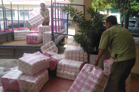 Tạm giữ 11.718 lốc giấy vệ sinh có dấu hiệu giả mạo nhãn hiệu SilkyLive