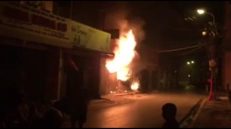 Hỏa hoạn thiêu rụi toàn bộ một cửa hàng Viettel ở Đầm Dơi, Cà Mau