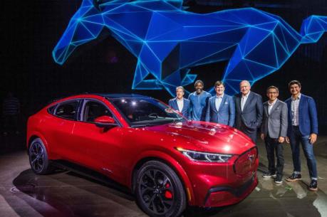 Ford bước vào kỷ nguyên xe điện với mẫu Mustang Mach-E SUV